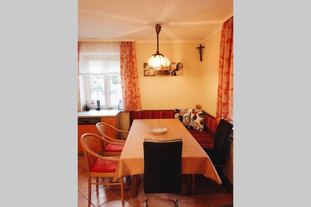 Gemuetliches Ferienhaus Am Waldrand Tröpolach المظهر الخارجي الصورة
