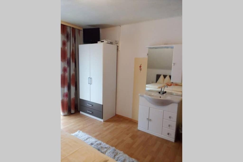 Gemuetliches Ferienhaus Am Waldrand Tröpolach المظهر الخارجي الصورة